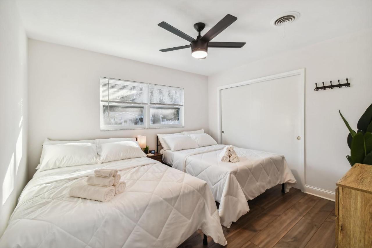 Plush Sheets, Games!, Huge Backyard, Massage Chair Tampa Exterior foto